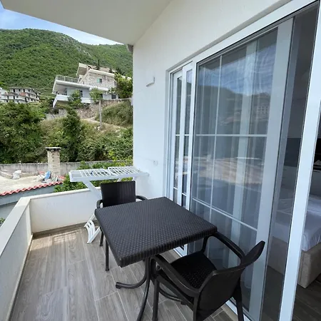 Διαμέρισμα Apartaments Vlora